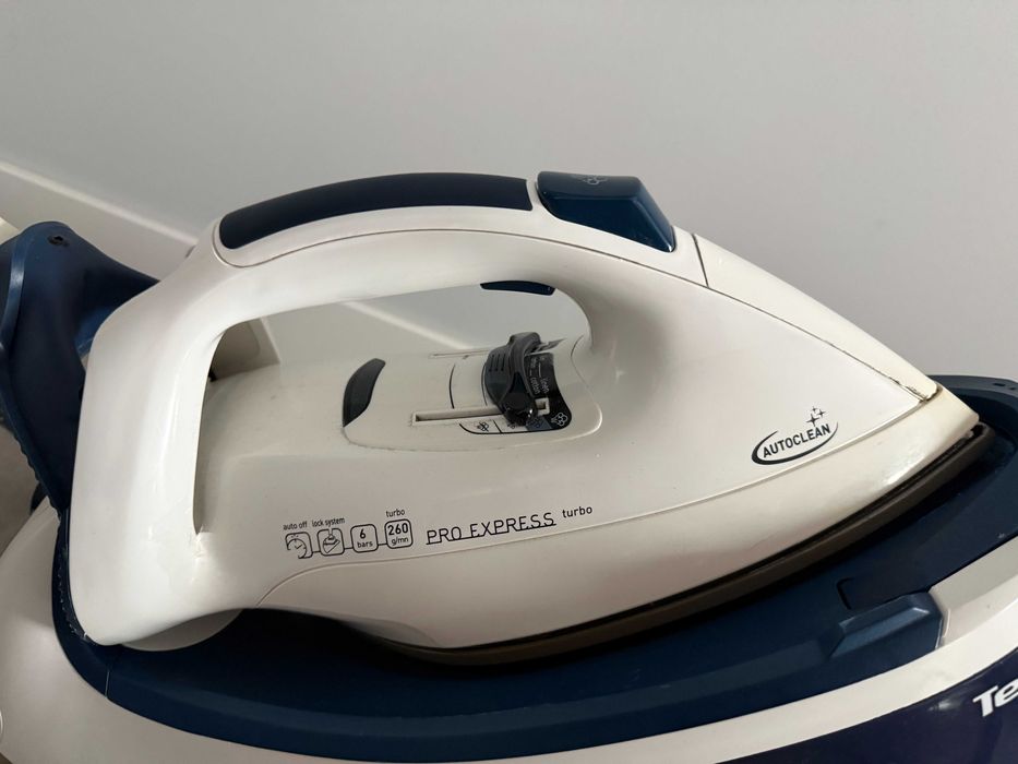 Център за гладене Tefal Pro Express GV8461, Autoclean, 2200 W, Син