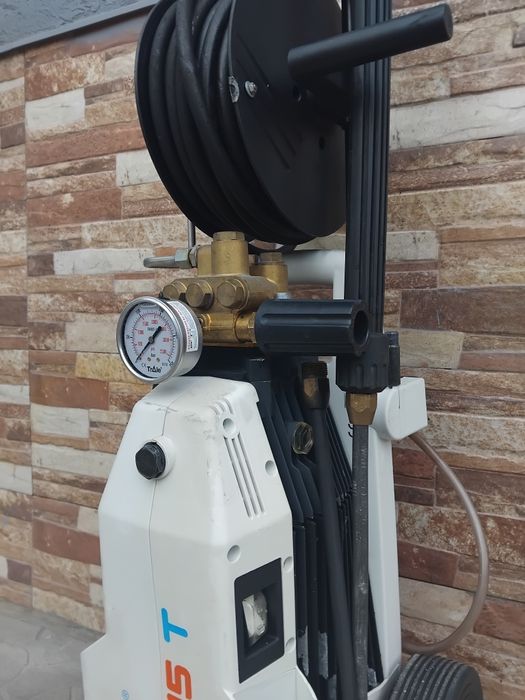 Машинъ за Отпушвате на Канали Kranzle145T160bar3kw220V Най Висок Клас