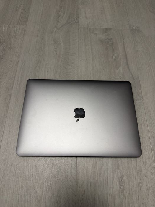 MacBook Pro 2017 de piese