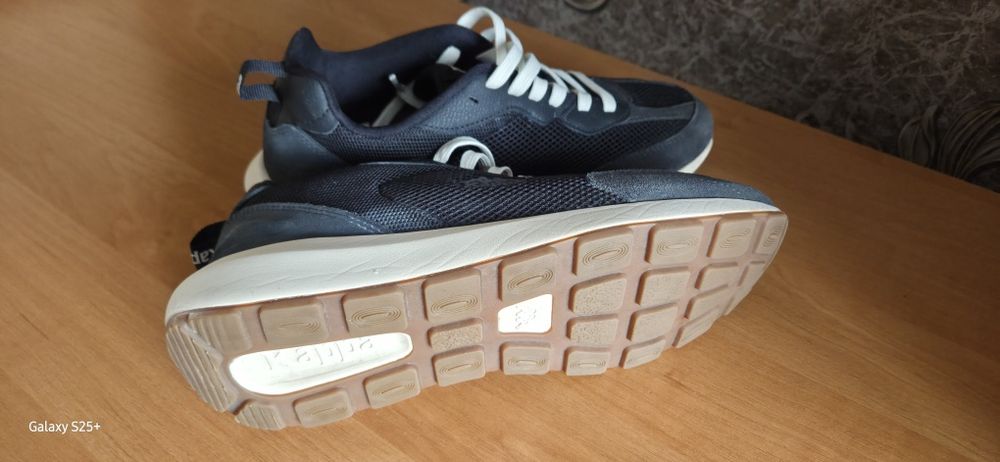 Обувь кроссовки летний