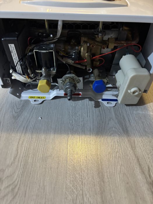 Vand instant pe gaz Ferroli