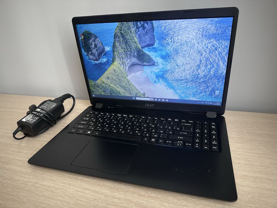 Ноутбук Acer Ryzen 3 8GB RAM SSD 256GB 2 Видеокарты Win 11