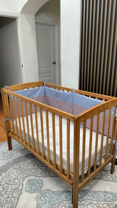 Кроватка детская