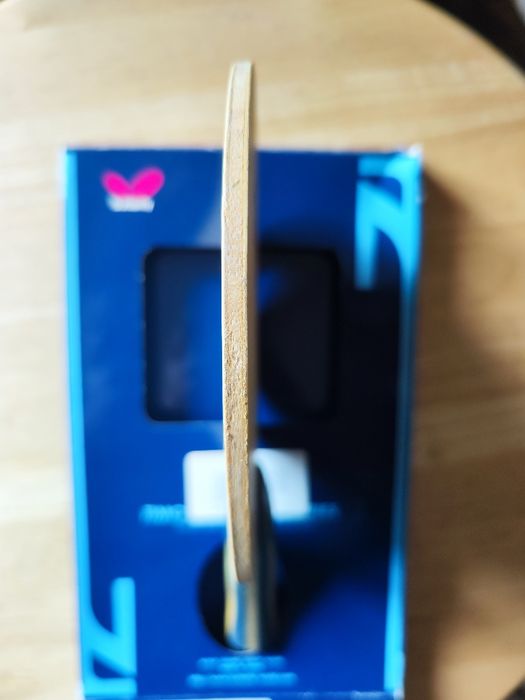 Продавам дърво за тенис на маса Butterfly Timo Boll ZLF (AN) – Серия M