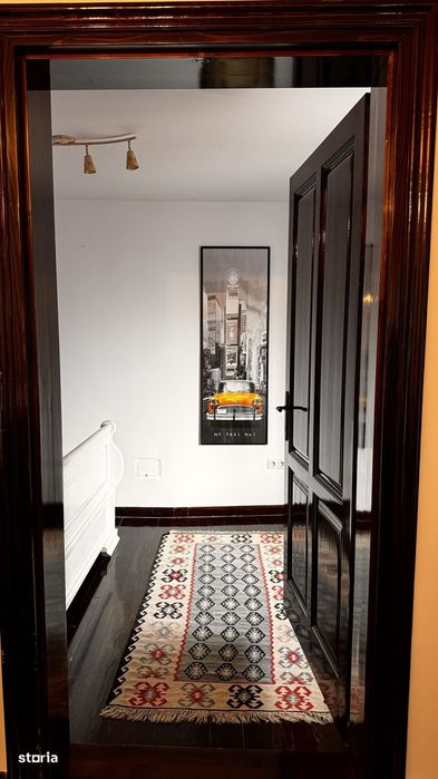 Proprietar-Apt 3 camere de exceptie in Centrul Istoric Str. Pielarilor
