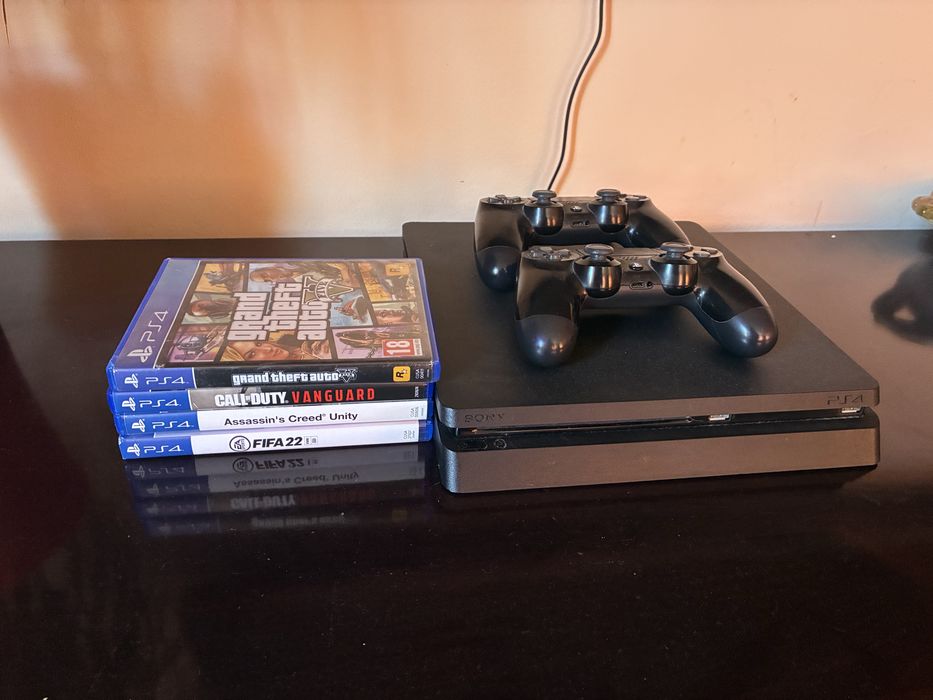Ps4 slim 2 manete