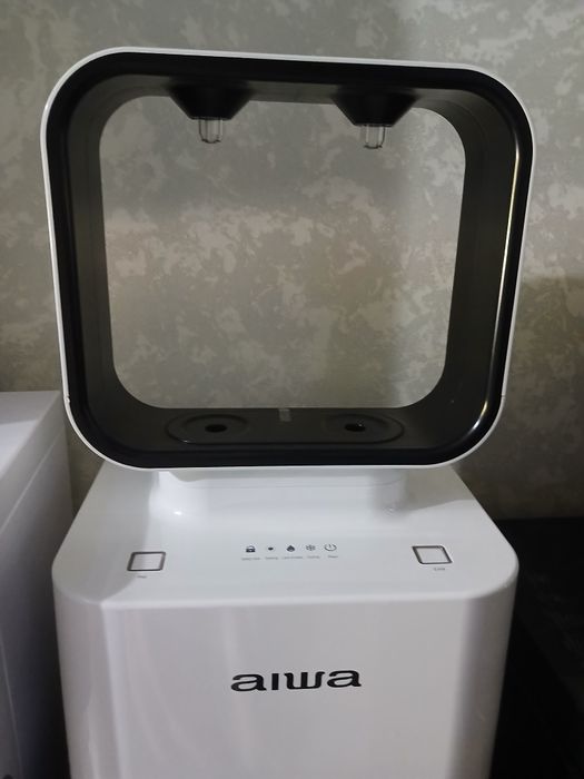 Надежный и стильный кулер AIWA Hi-Tech B&W (с компрессорным охлаждение
