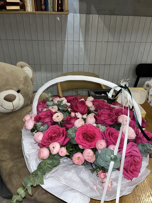 Цветы корзине свежие!