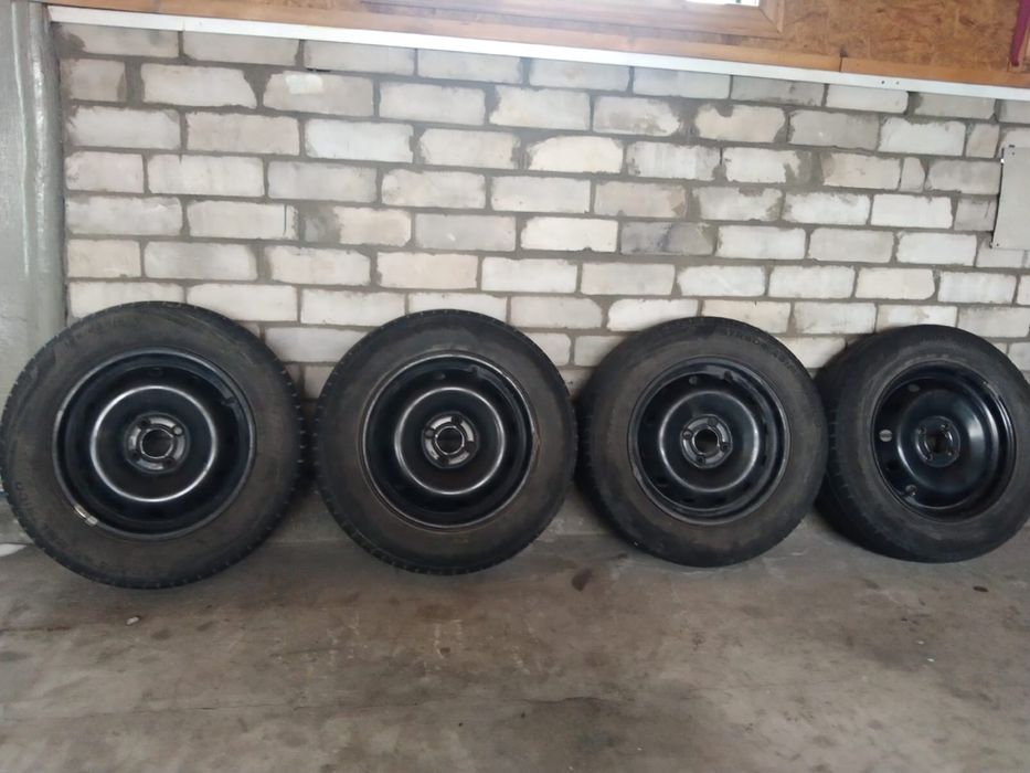 Продам шины с дисками