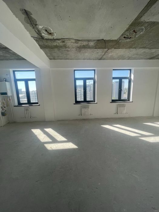 Прдоается квартира в Яккасаройском районе