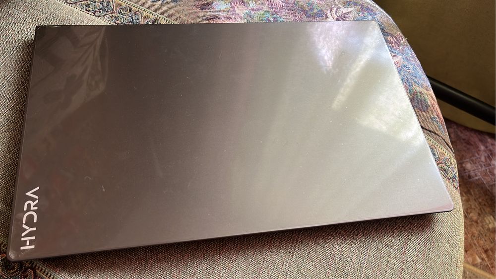 Ноутбук(ультрабук) razor r7