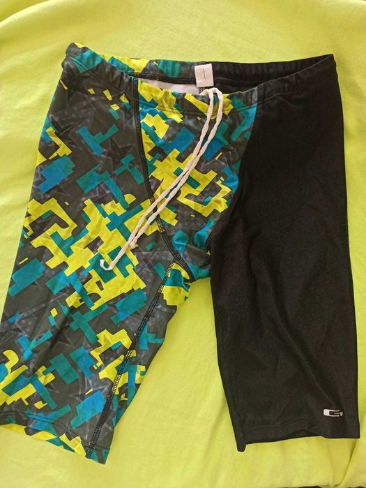 продавам бански за момче