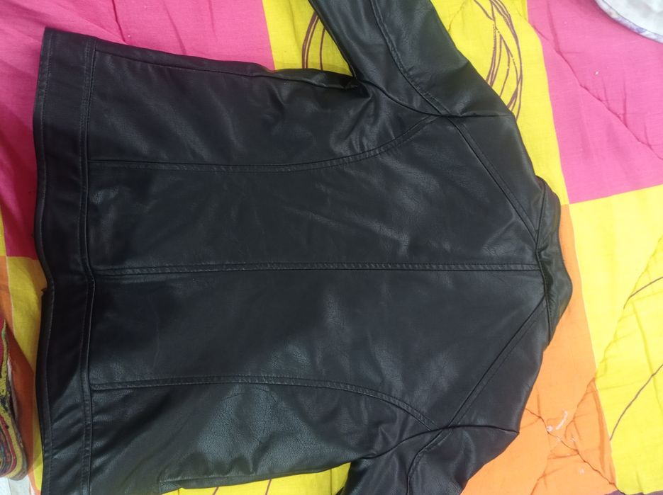 Курточка фирменная