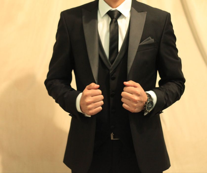 Katta xorozlar va koplab sperma bilan porno