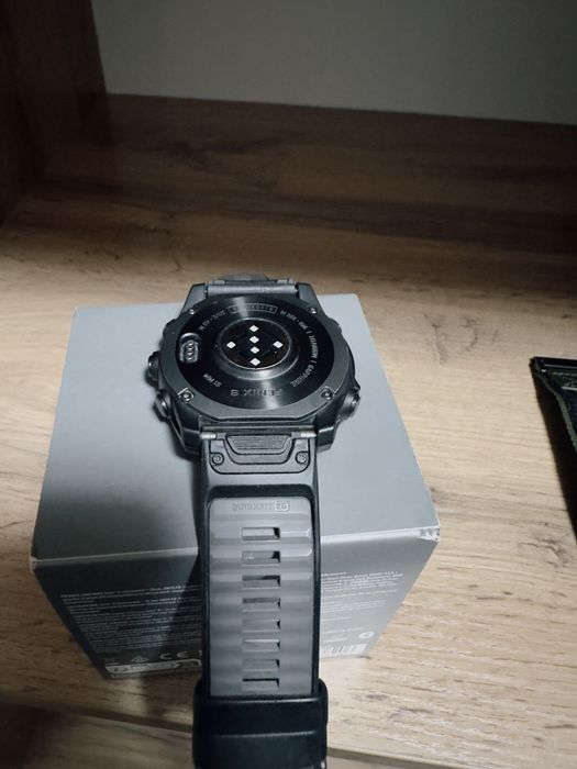 часы Garmin fenix 8