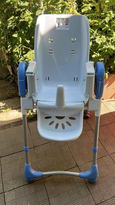 Детский стульчик для кормления