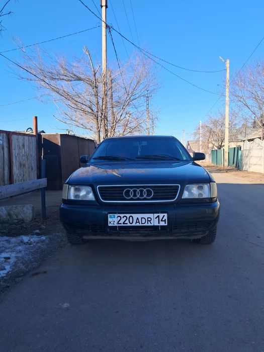Продам Ауди  А6 С4