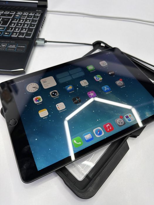 Ipad 9th gen 64Gb ca Noua cu MDM cititi descrierea
