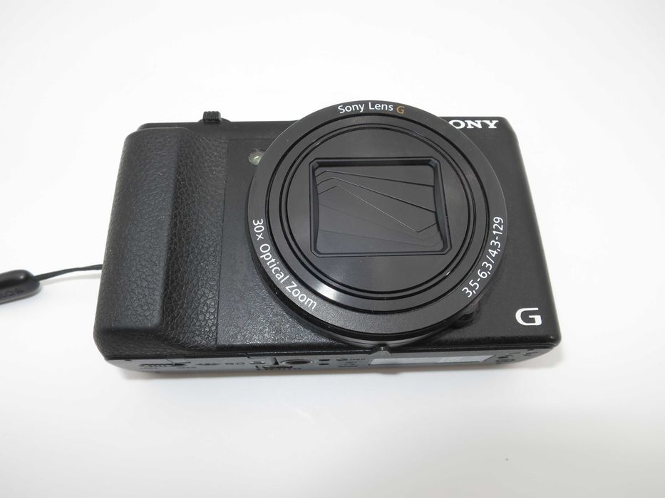 Sony Cyber-shot DSC HX60 компактен цифров фотоапарат в черен цвят, дигитална камера 30x Оптичен зум Sony G, 20.4 MP, Wi-Fi, NFC в отлично състояние