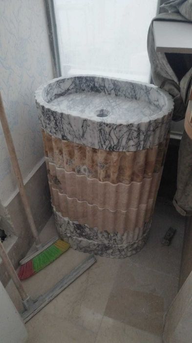 Vindem lavoare din piatra naturala, marmura, travertine, onyx