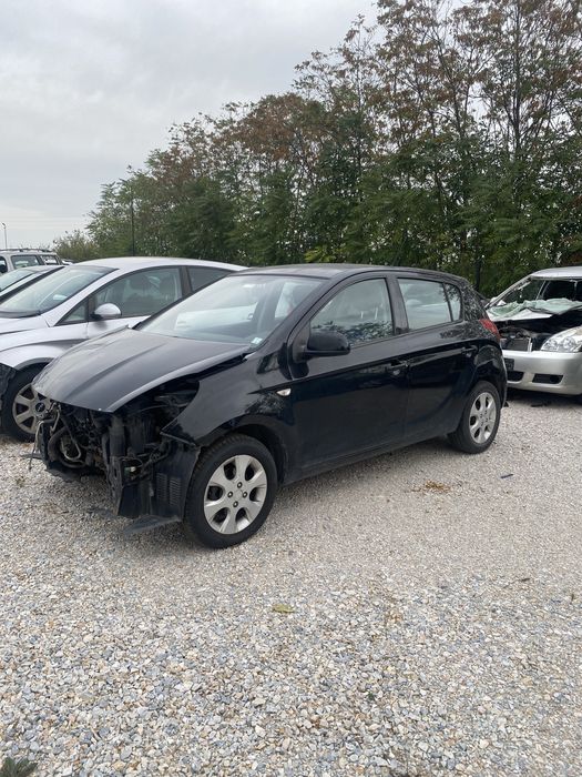 Хюндай и20 1.4 бензин 100кс на части