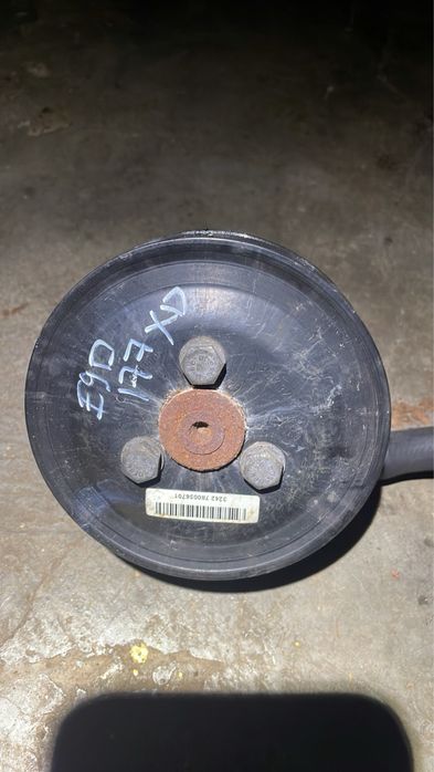 Хидравлична помпа БМВ Е90/ Е91 Н57 (pompa bmw n57)