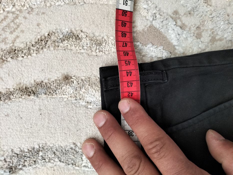 Pantaloni cargo uniqlo