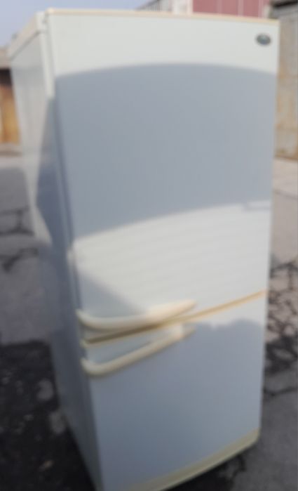 Продаётся Холодильник Атлант