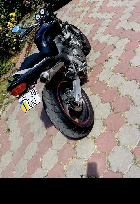 Motocicleta Honda Capacitate motor 600