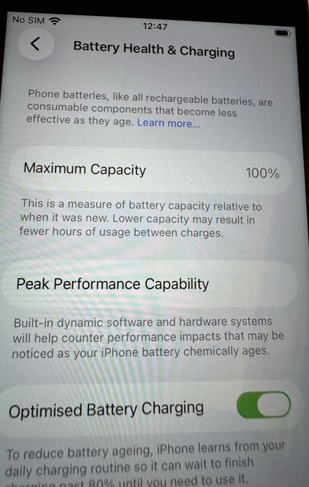 iPhone SE2 / 64 GB / 100% battery / перфектен