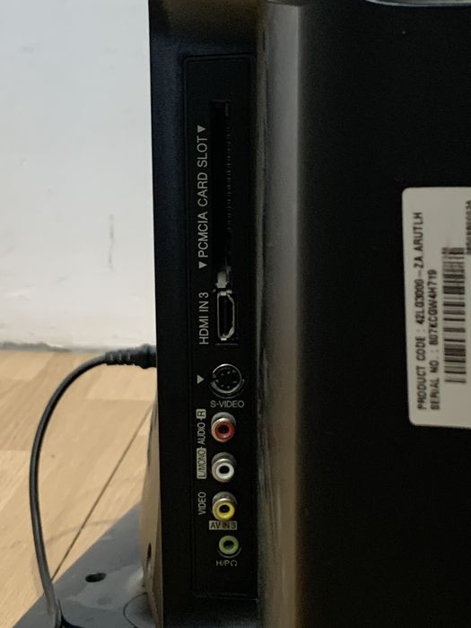 LG TV диагональ 110 см