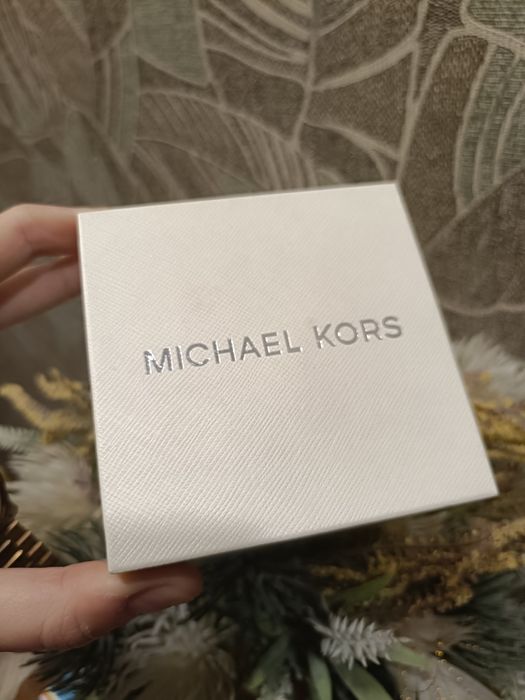 Часы Michael Kors