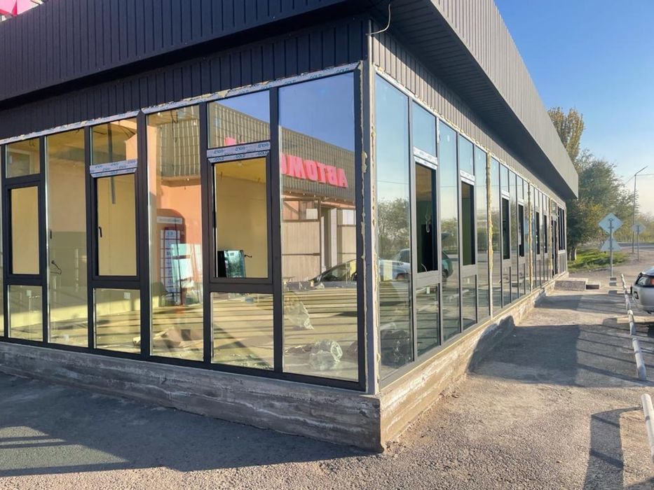 Алюминиевые окна и перегородки