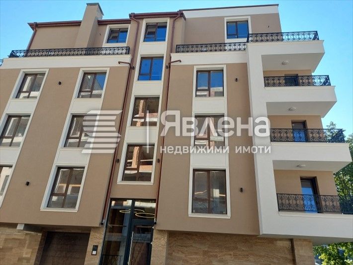 Продава се Четиристаен апартамент в Пловдив, Христо Смирненски - 109 кв.м за 1424 €/кв.м - Снимка #4