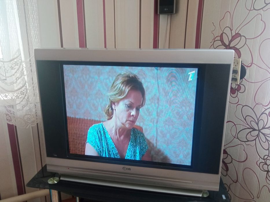 Продаю телевизор