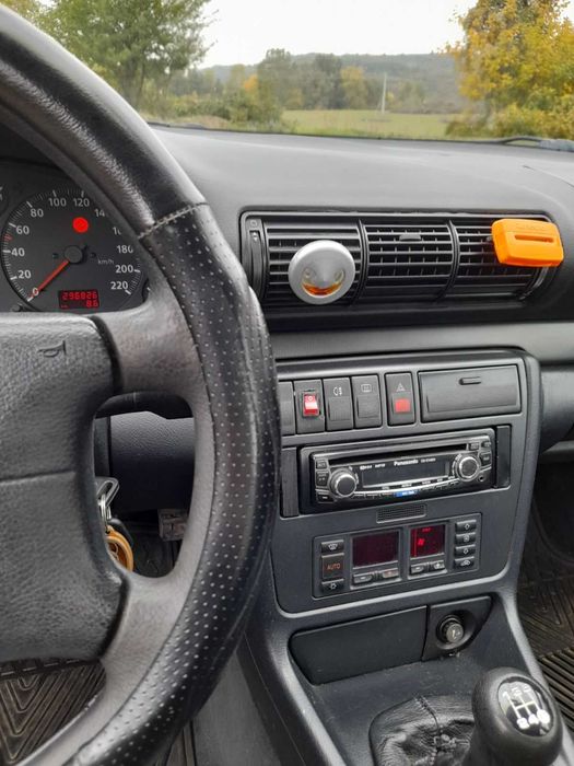 Продава се Audi A4