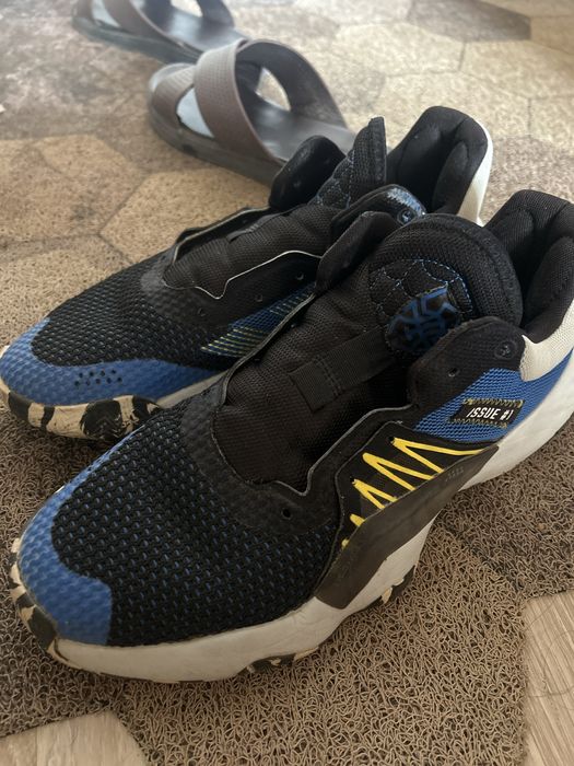 Adidas issue 1 кроссовки