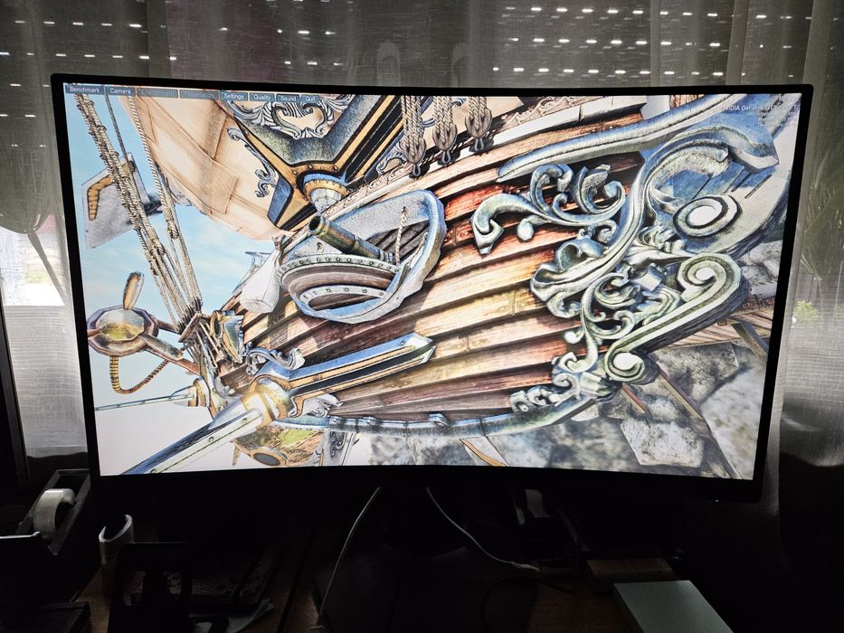 Vând unitate Pc DDR4 7400 8 gb ram placa video Gtx 1080 ti 11gb VRAM