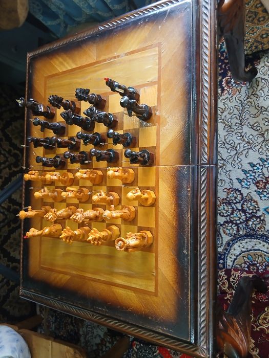 Продаются шахматы