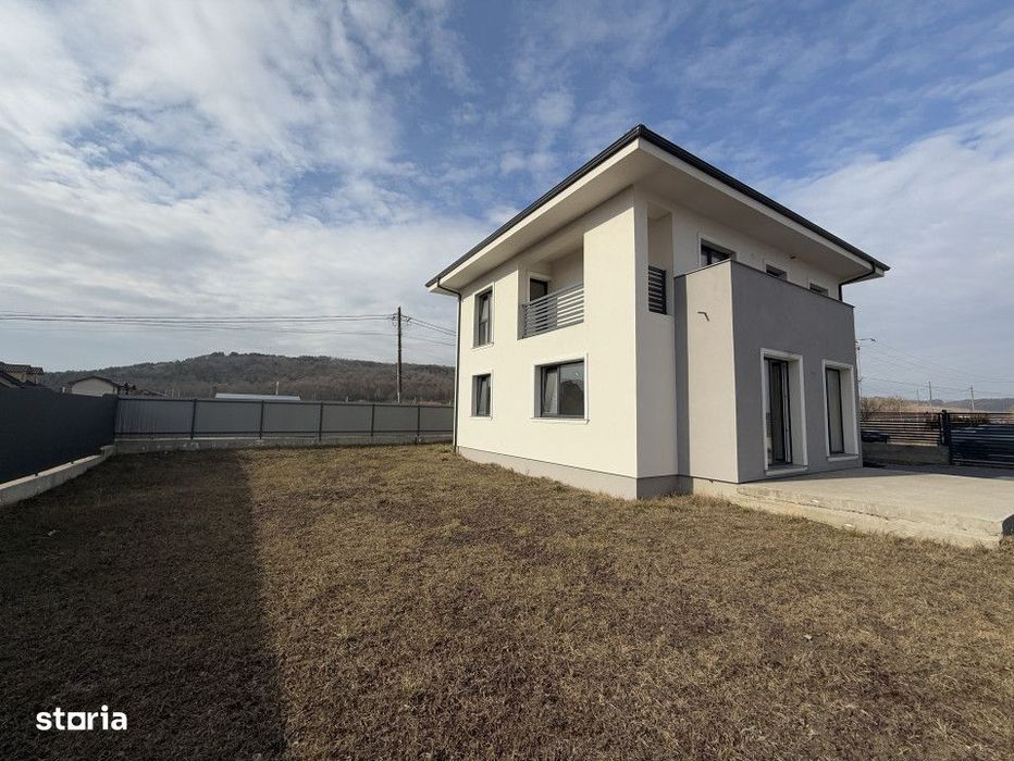 Casa individuala 146mp, teren 500mp, 4 camere, 3 bai, terasa, Jucu