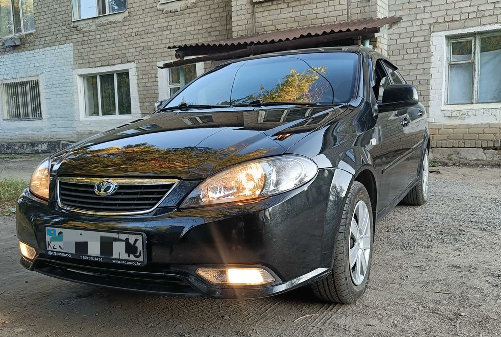 Daewoo Gentra 2014 года