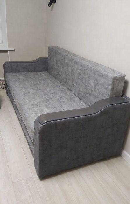 Продам диван, в отличном состоянии!
