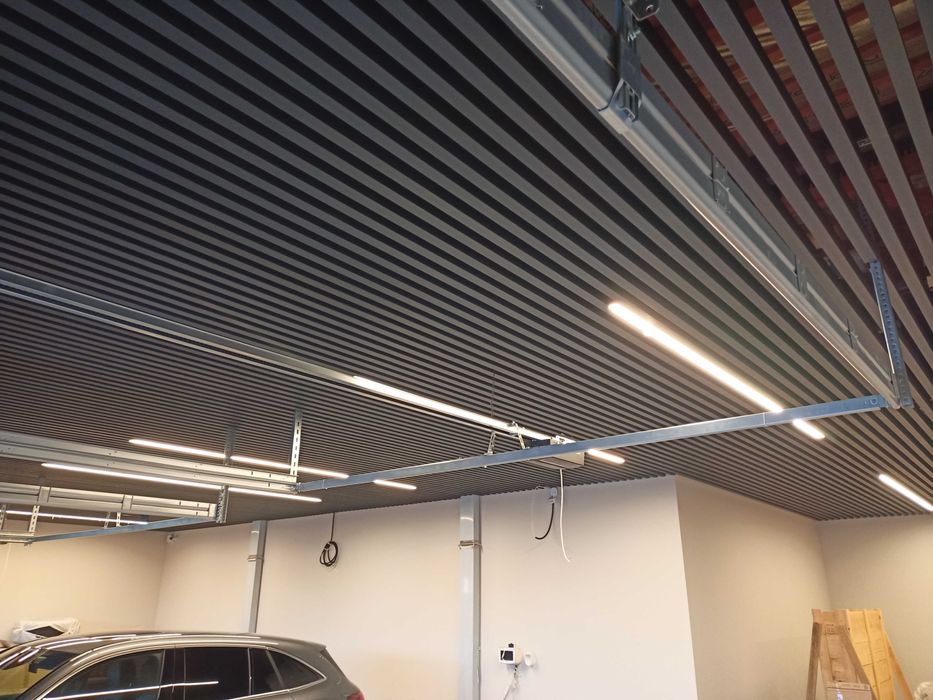 Монтаж потолков: Кубический, Грильято, Армстронг, Люксалон.