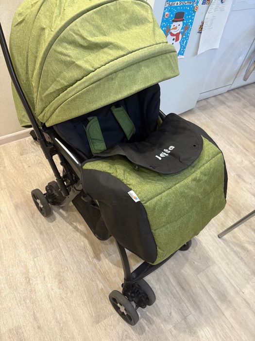 Коляска детская .