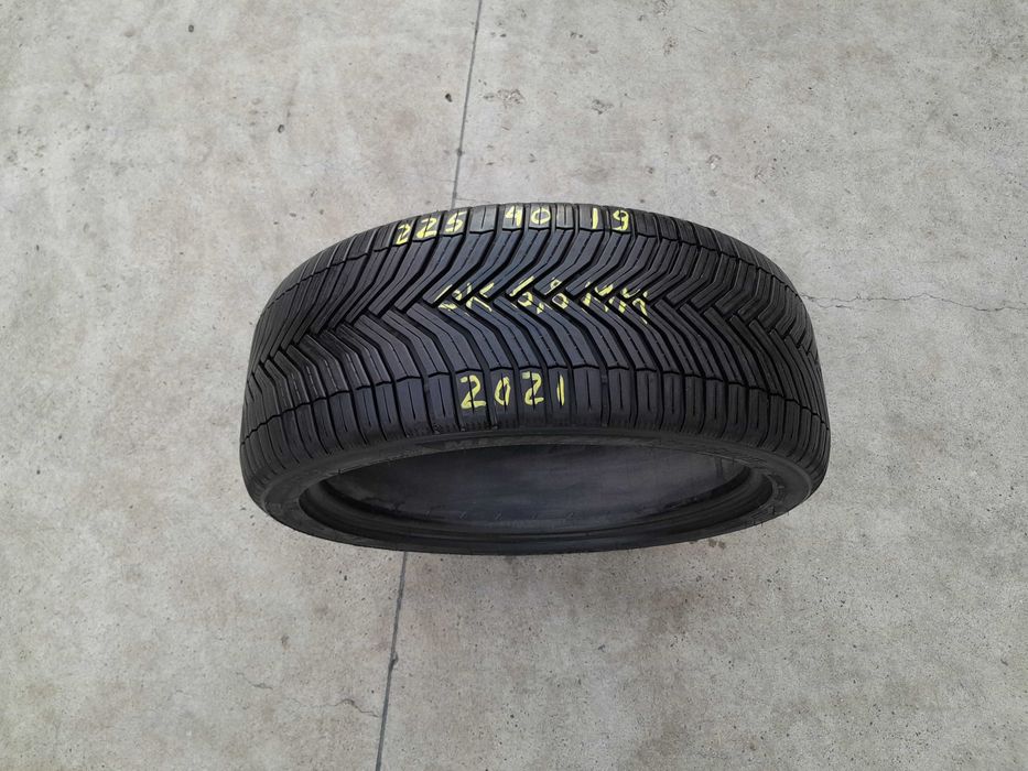 O anvelopa 225 40 19 michelin crossclimat profil 6,8 mm 2021