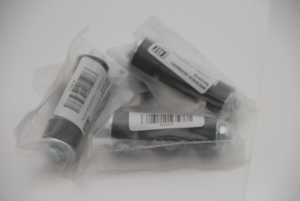 На Рено Дастер/ Duster рулевые наконечники, серьги.