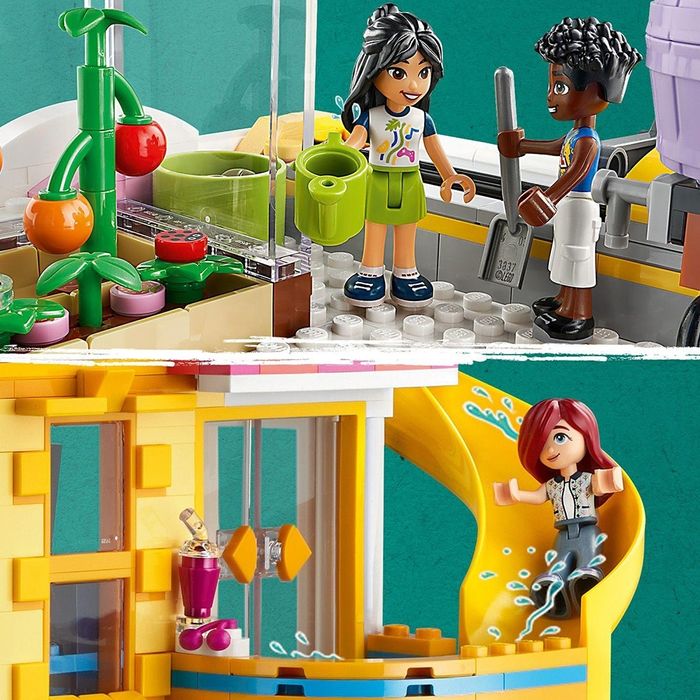 SIGILAT - LEGO Friends: Centrul comunitar din Heartlake 41748