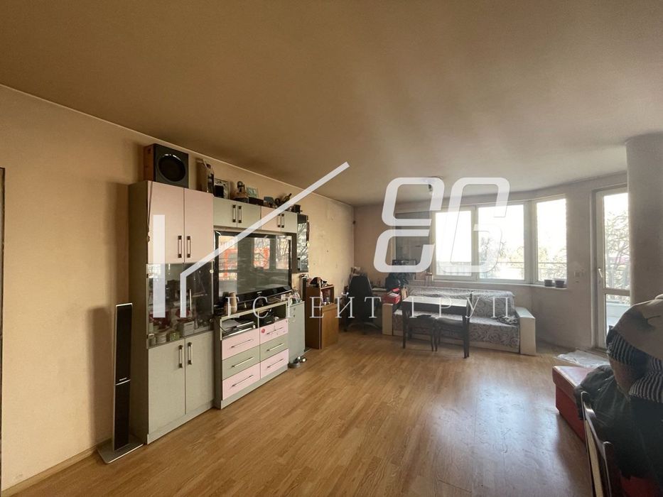 4-стаен в Варна-Зимно кино Тракия площ 142 кв.м