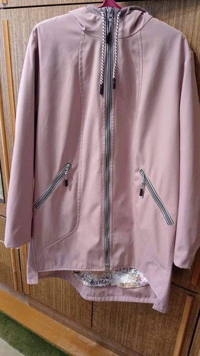 Ветровка удлинённая демисезонная