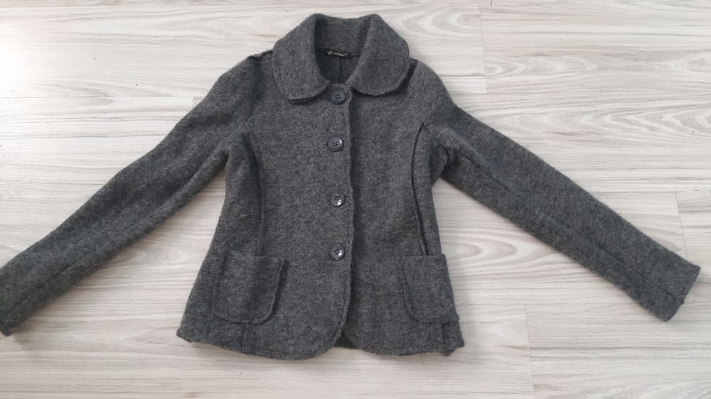 Късо дамско  палто